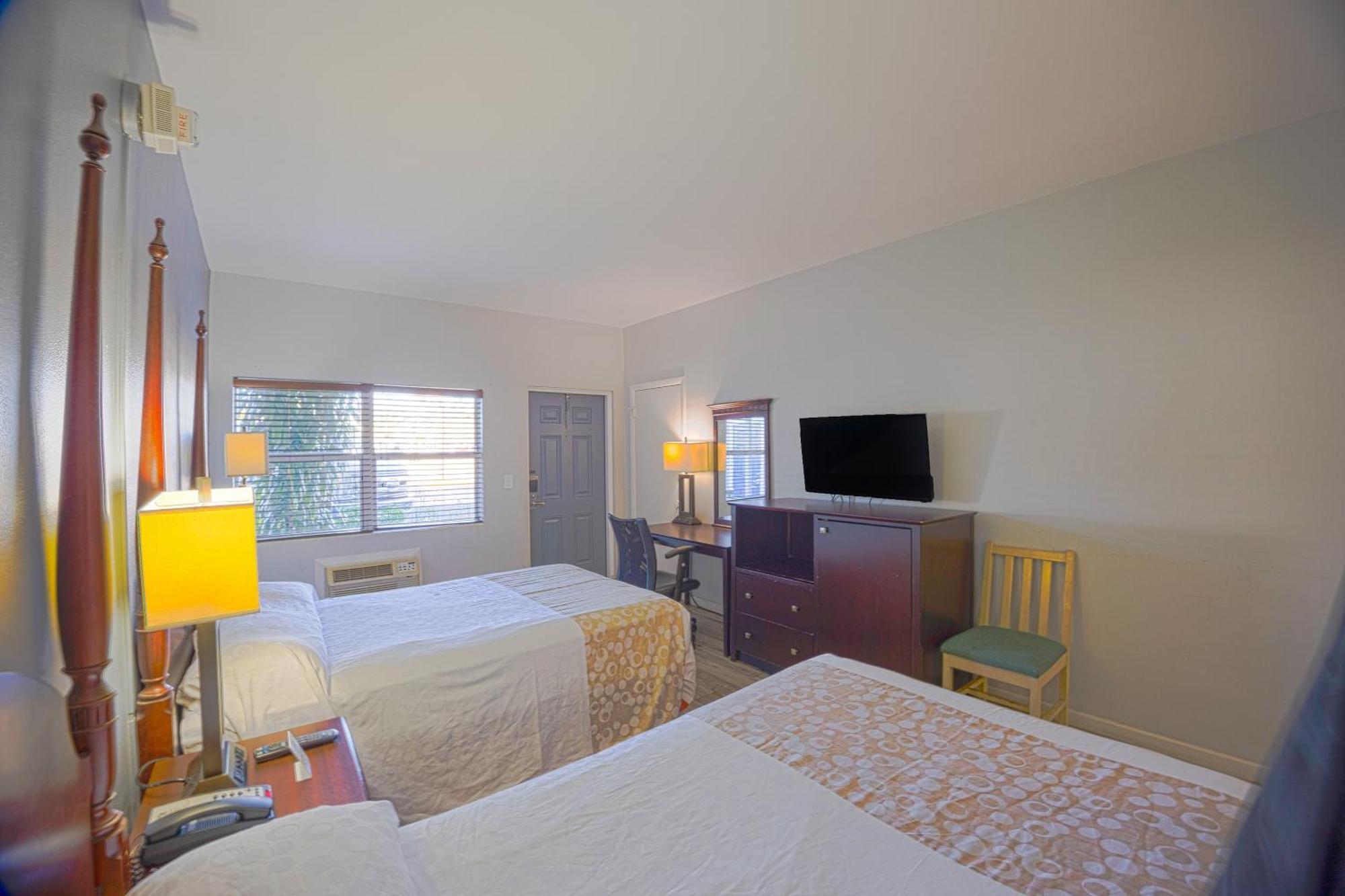 Sunrise Inn By Oyo Titusville Fl المظهر الخارجي الصورة